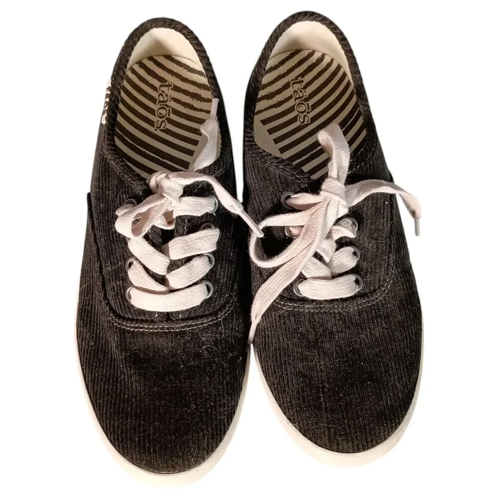 Taos Guest Star Sneakers Womens 7 Black Corduroy Lace Up Walking Shoes
